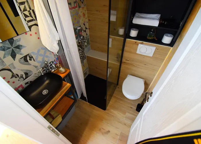 Captains Apartment *